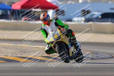 media/Dec-18-2022-SoCal Trackdays (Sun) [[8099a50955]]/Turn 2 (950am)/